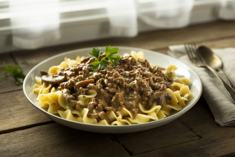 Creamy-Ground-Beef-Stroganoff