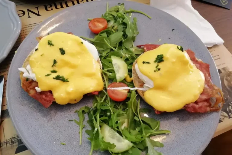 Hash Brown Eggs Benedict
