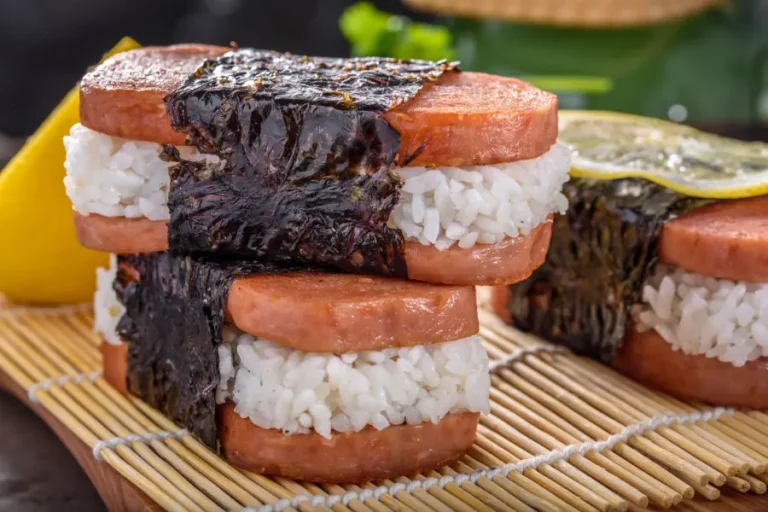 Spam Musubi with Egg: A Tasty Hawaiian Snack 4 Spam Musubi with Egg