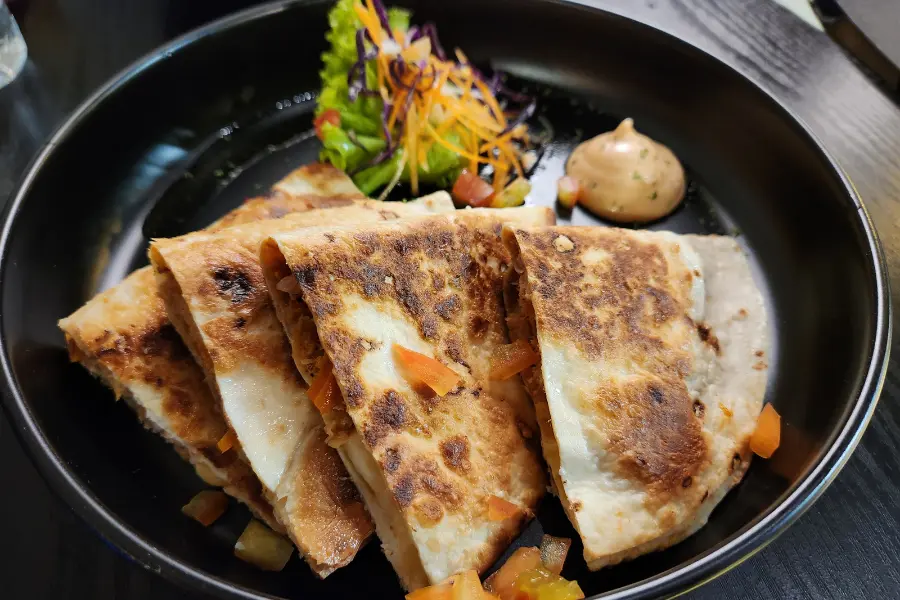 Spinach and Feta Quesadillas: A Quick, Tasty Meal 1 Spinach and Feta Quesadillas